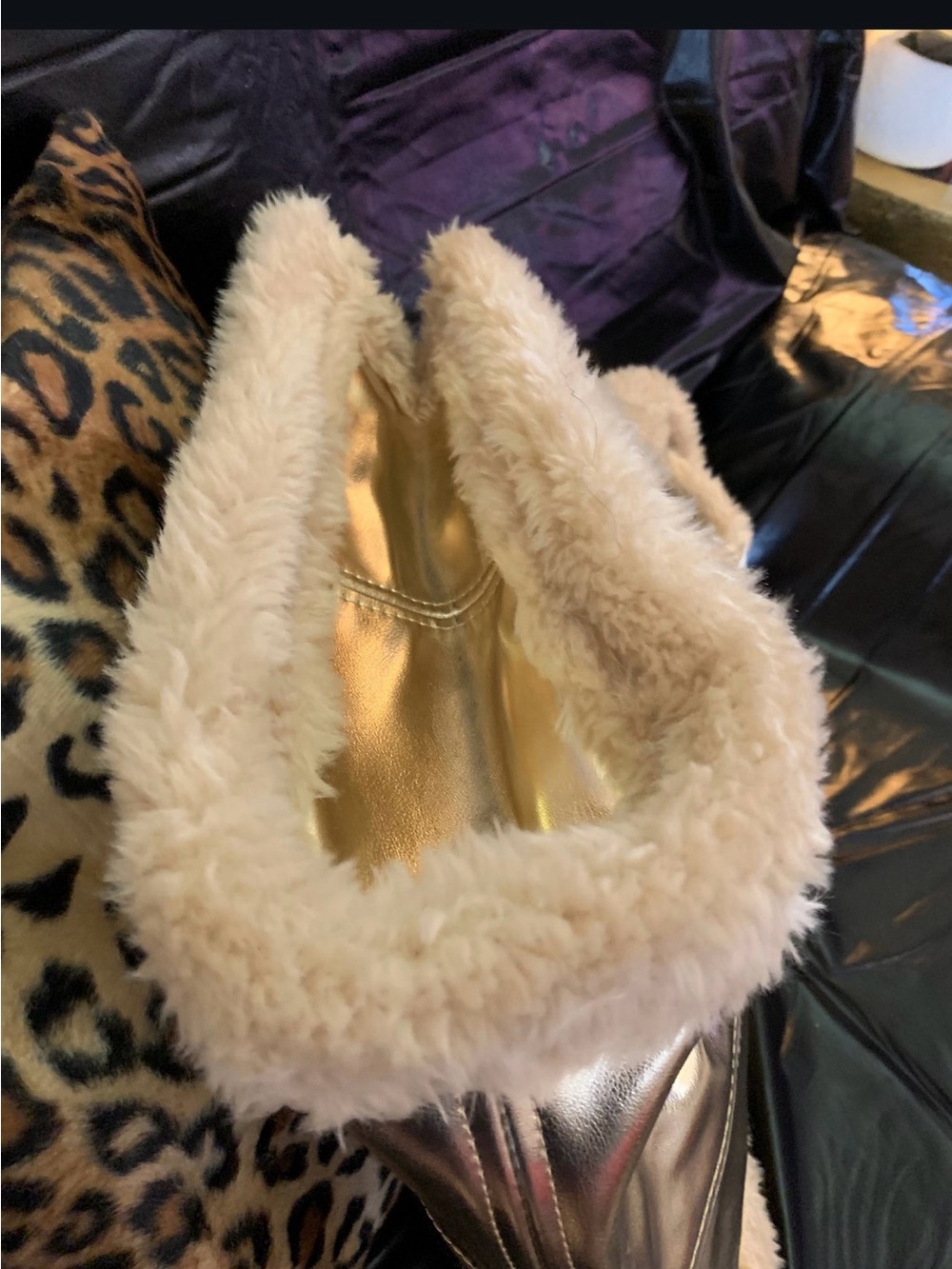 Madden Girl Gold Metallic Hobo with Beige Faux Fur Trim - Picture 4 of 7